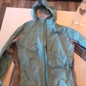 Women’s lightweight windbreaker zip jacket